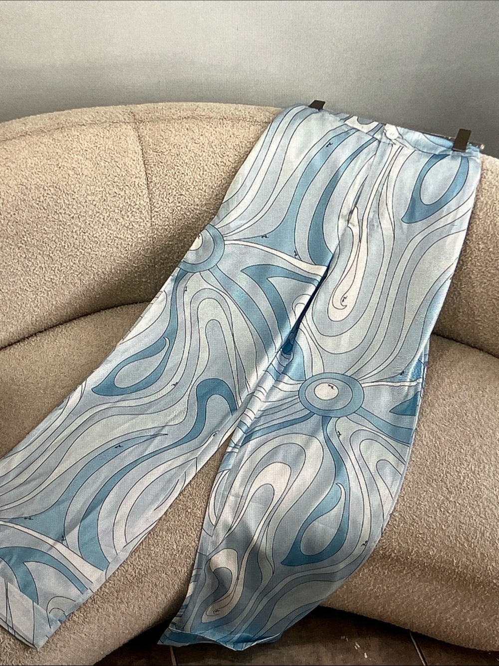 Emilio Pucci Sky Blue and White Swirl Silk Button-Up Blouse - Picture 5 of 9